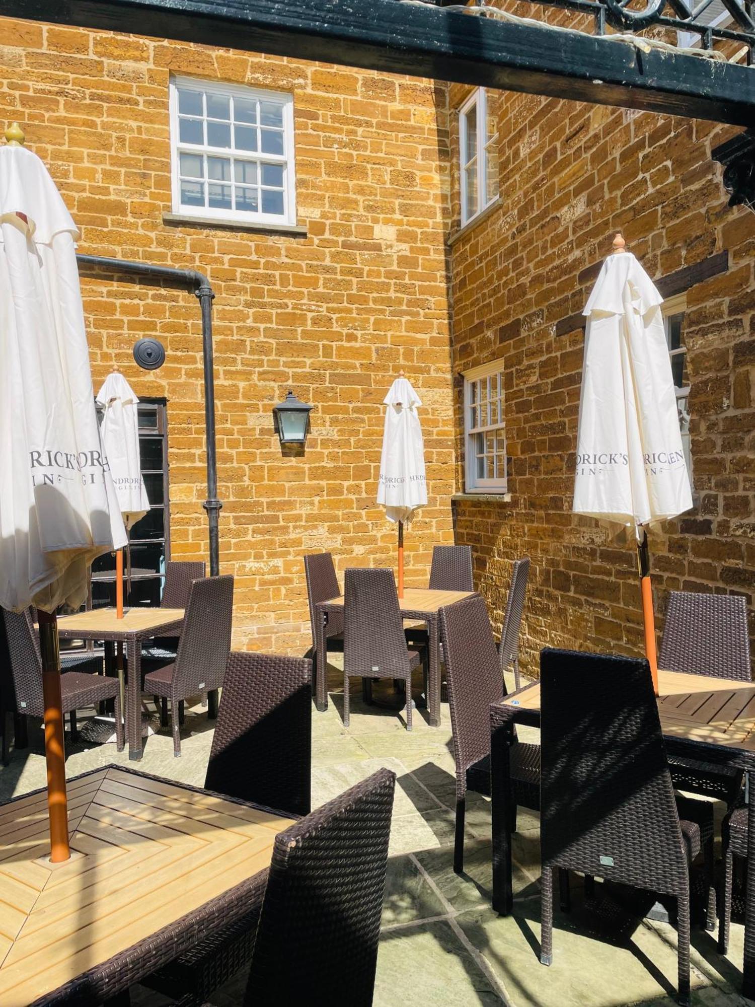 Saracens Head Hotel By Greene King Inns Тостер Экстерьер фото