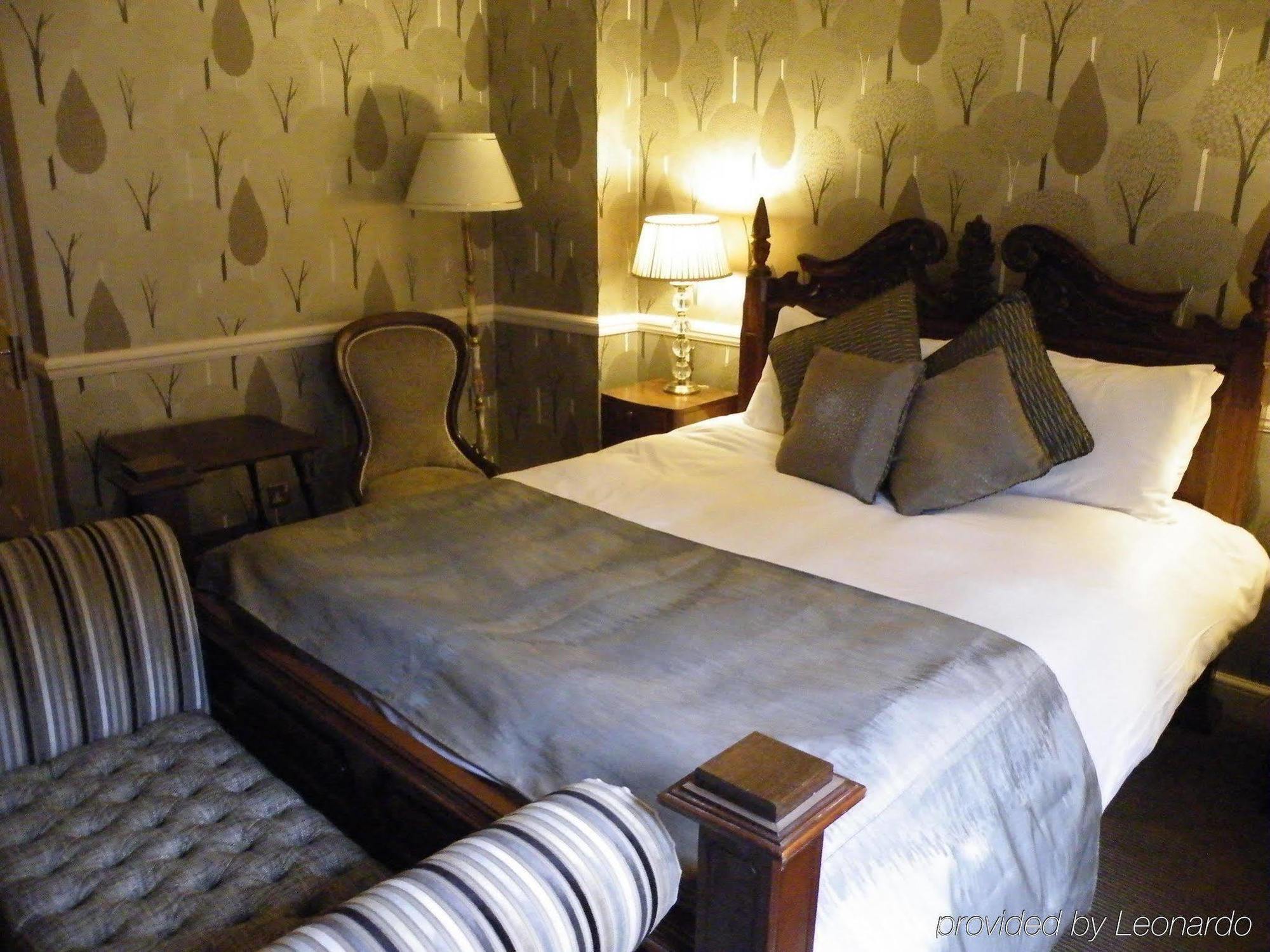 Saracens Head Hotel By Greene King Inns Тостер Экстерьер фото